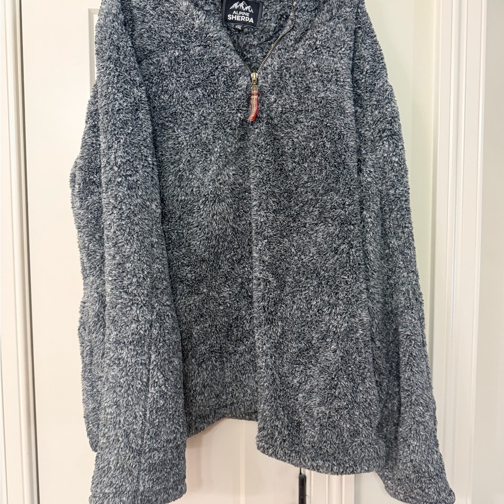 Alpine Sherpa Fleece quarter zip in Charcoal